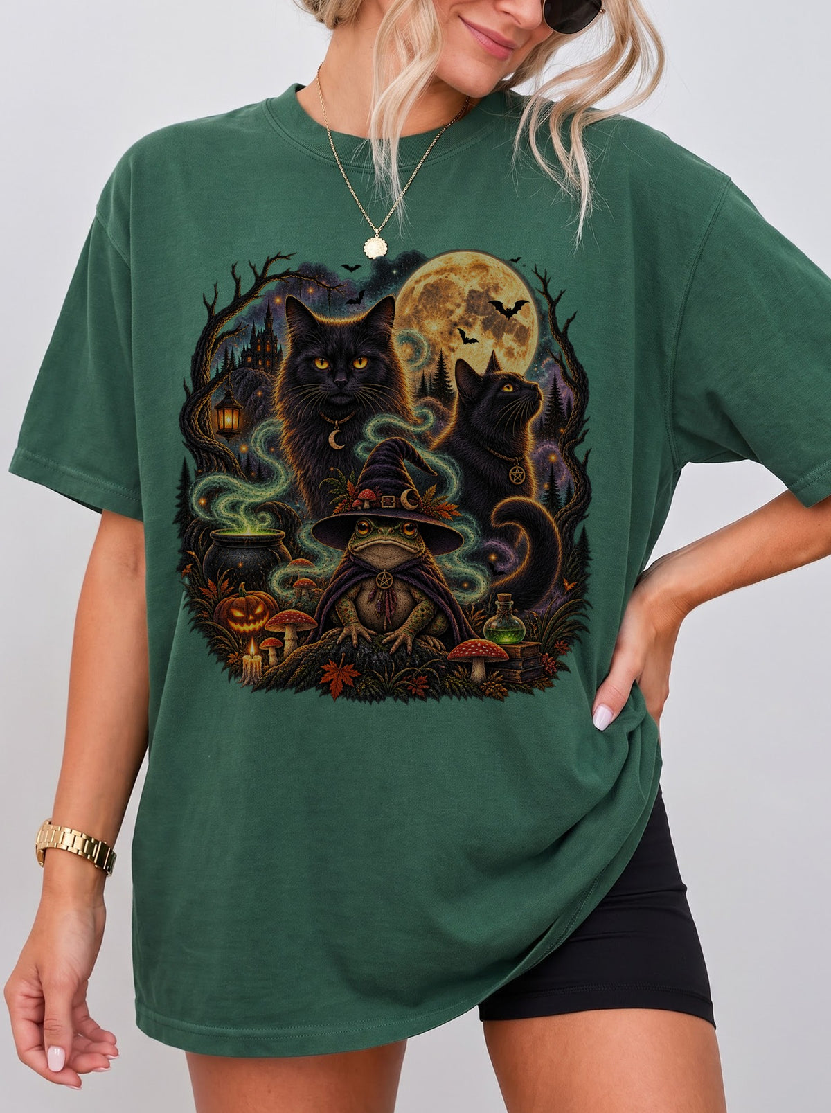 Mystical Halloween Toad Familiar T-Shirt, Y2K Witchy Graphic Tee, 90s Retro Gothic Aesthetic, To The Moon