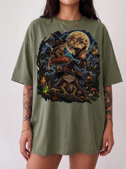 Enchanted Swamp Frog Coven Halloween T-Shirt, Y2K Witchy Graphic Tee, 90s Retro Spooky Streetwear, To The Moon